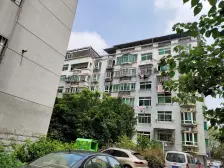 华丽花园 南北通透,采光好 中间楼层