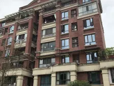 城南新区 沿海赛洛城红堡三房105万