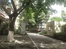 图书馆 环线轻轨 出行方便 住家精装修 保养很好