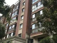 17号轨交旁,边套两房,南北通透,格局方正,满五,诚意出售