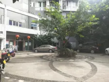 凤天路 巨东青春华庭二房72万