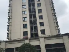 万科精装带露台,装修保养好,次新小区