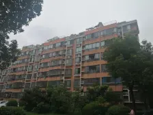 秀枫苑 近地铁 近宝龙 毛坯 中间楼层 不临街