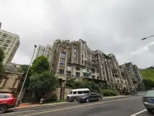 带花园精装四房洋房,使用面积近200平,安静。