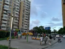 近11 16号线,户型全明方正,配套齐全完善