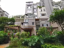 中高楼层,此房采光好.户型方正2室.精装修.配套成熟