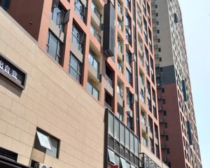 万科城市广场满五精装诚心出售!