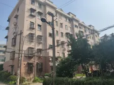 精装可直接入住,带天井,中间位置,安静