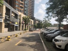 业主诚意出售 小区近地铁 采光通风好,视野开阔