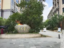 东湖区豪宅标配 出门就是28中和地铁双号线 管家保姆物业