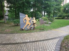 小区花园位置,采光视野无遮挡,看房方便,看中可谈,诚售