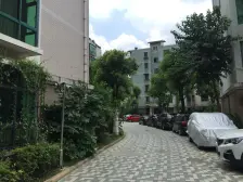 此房满五+一梯两户南北通户型+采光好视野好