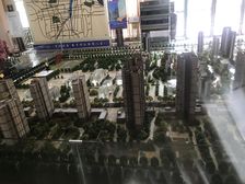 香逸中央复式,上下两层,西向采光好,位置好