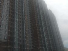 地铁家园封闭小区 中间楼层 无冷不挡 绿化好 早市..