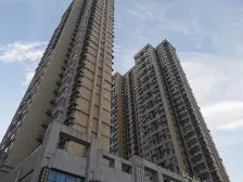 全明户型,此房南北通透三居室,楼层合适采光无遮挡。