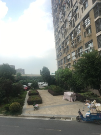 东郊小镇第三街区