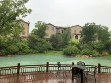 此房宽敞明亮,小区环境好,景业宜人