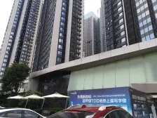 精装复式一房!诚心出售!位置优越