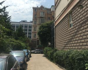 采光好通风流畅上下两层自住装修税费少