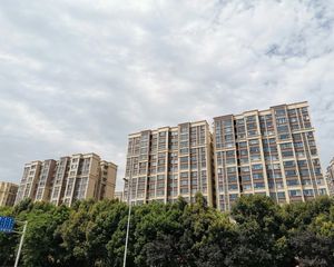 邦泰华府公馆3室2厅西北