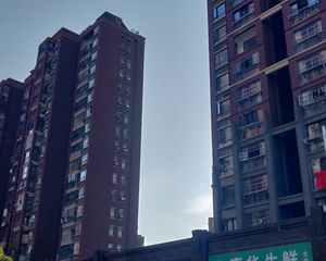 采光好交通方便业主诚心出售