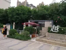 高品质洋房社区,环境优美配套齐全,实得面积大。