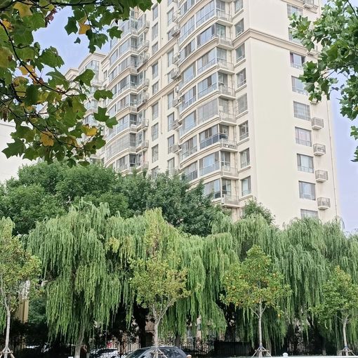 翰林苑(城阳)3室2厅1卫西南朝向2200.00元/月出租