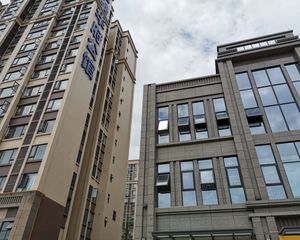 邦泰华府公馆3室2厅东南