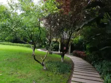 户型方正 前后中庭 安静 出入方便