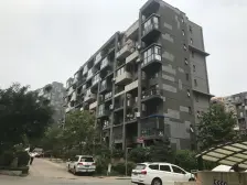 万科魅力之城,一楼种菜养花,全天采光,视野开阔