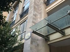 江南市区繁华地段带车位装修好家具齐配套齐全