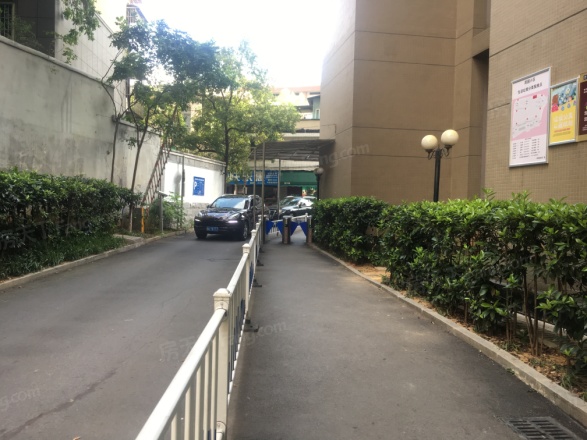 美居荷园