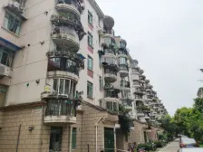 南北通透复式两房 可利用空间大 位置安静 业主诚售