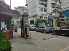 南北通透,小区中心位置,主卧朝南,闹中取静