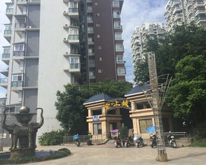 金上城3室1厅南