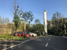 时代公馆电梯中高层毛坯四房诚心出售