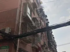 双南带阳台,中间户型,业主诚意,欢迎看房