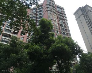 翡翠湖旁碧湖蓝庭,中环城商圈,生活便利