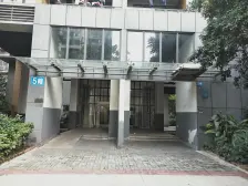 装修漂亮 蝴蝶户型 朝中庭 带入户院馆 采光好 近轻轨