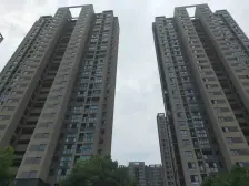 尹山湖韵佳苑,一室一厅,挑高格局,交通方便诚意出售