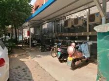 业主诚心出售,价位可谈,一梯两户,公摊小