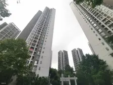 兰馨大道东向三居,汇祥好莱坞110平豪装房