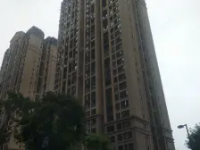 :户型方正、事业开阔、出行方便、刚需可选