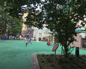 外环外不限套数,房子位于公园边上,不靠马路,看房方便