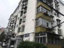 房子是板楼公摊少利用率高无遮挡全明格局的两居