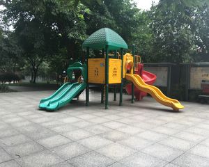 华西花园二期 3室2厅 西南