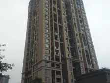 照母山 商圈旁 人小旁 精装小三房 拎包入住,诚心卖