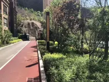 会龙山庄带车位的一居室还是精装修