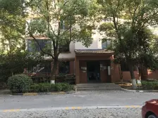 本方是电梯复式,四房,重要空调地暖装修自住保养全新