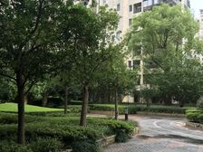 中高区大两房,双卫,双阳台,停车方便